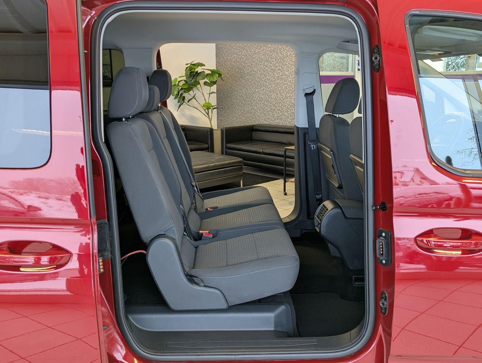 Fahrzeugabbildung Ford Tourneo Connect L2 Titan. 7-Sitze Bi-LED Cam AHK