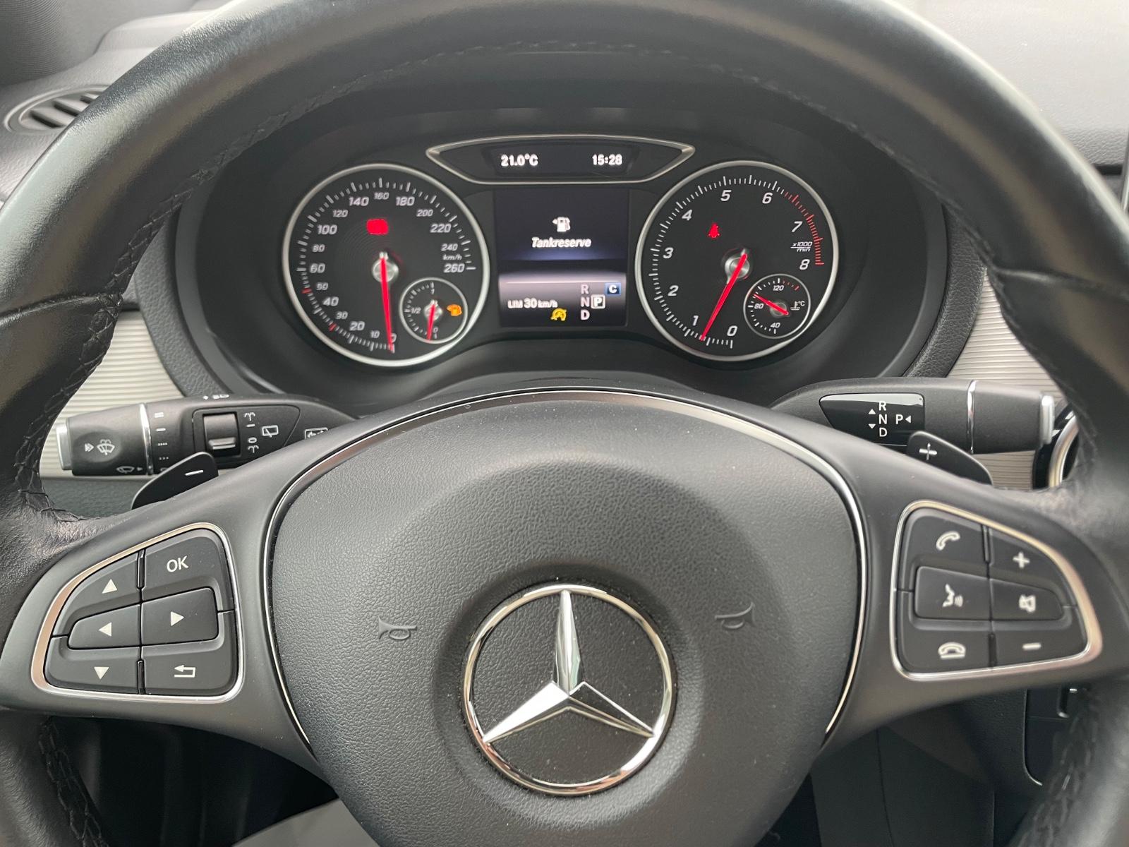 Mercedes-Benz B 180 | 7G-DCT Automatik | LED Scheinw. | Tempo.