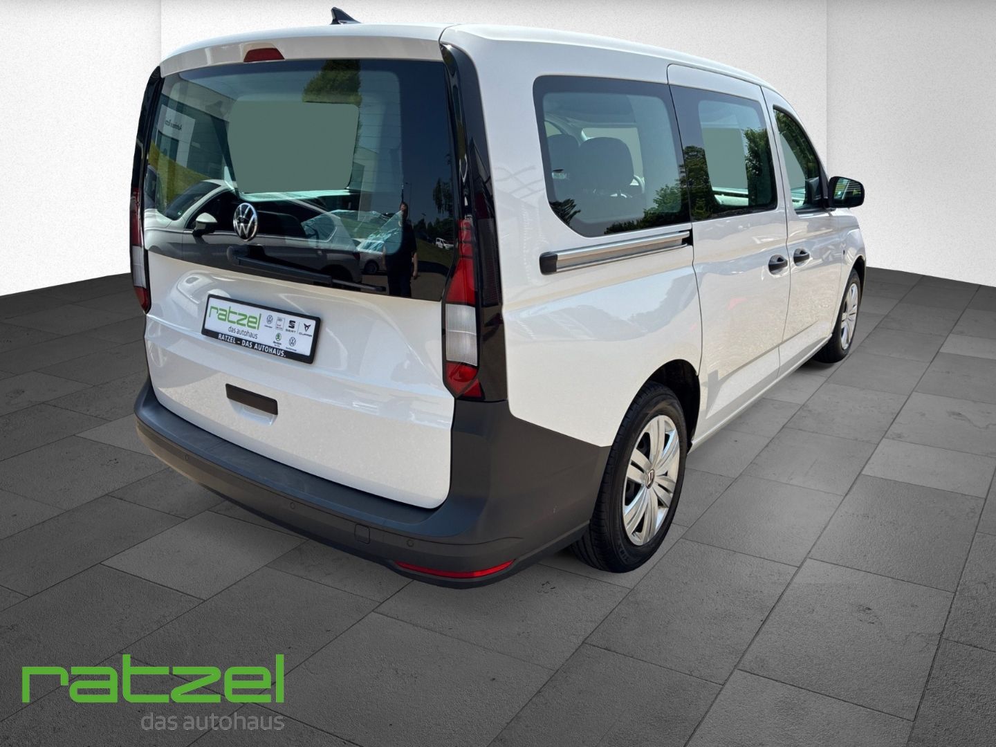 Fahrzeugabbildung Volkswagen Caddy Maxi Life LR 2.0 TDI Navi DAB Lane Assist
