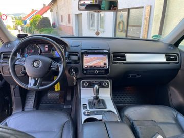 Volkswagen Touareg - 12