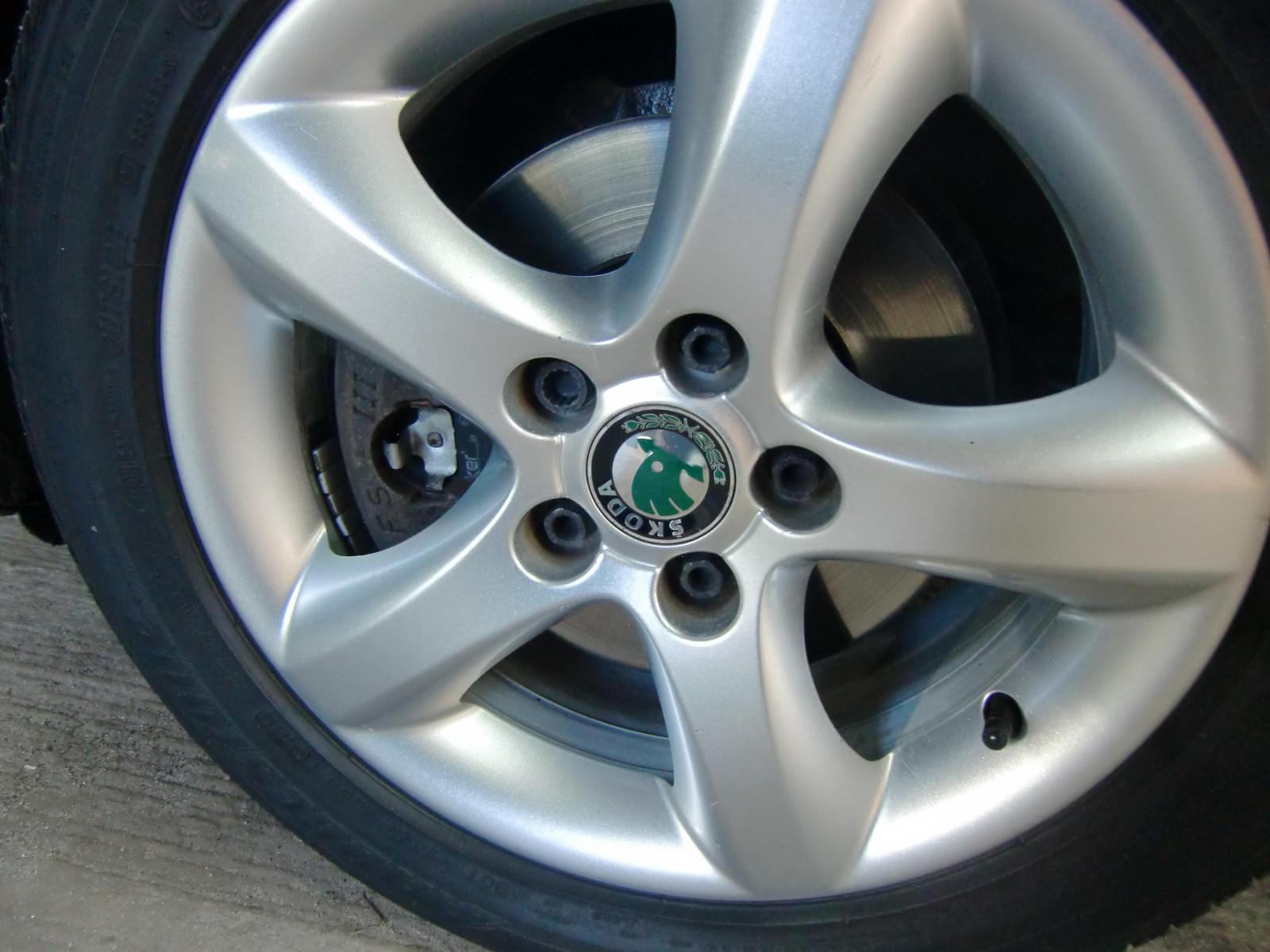 Skoda Fabia 2010 — photo 8