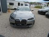 BMW i4 Gran Coupe 35 eDrive alle Airbag zu - BMW i4 Unfallwagen