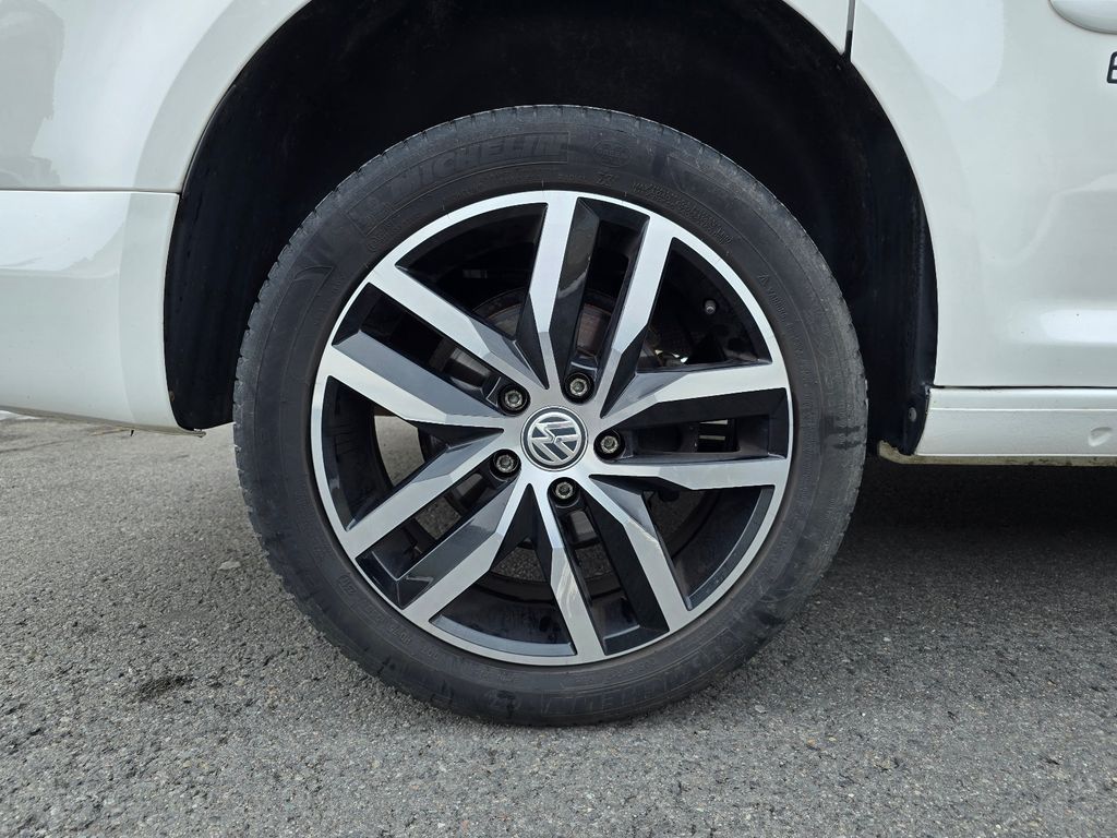 VW Caddy Kasten Edition 35 2.0TDI 150PS AHK ACC VW Caddy Kasten Edition 35 2.0TDI 150PS AHK ACC