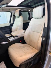 Land-Rover Range Rover Sport - 12