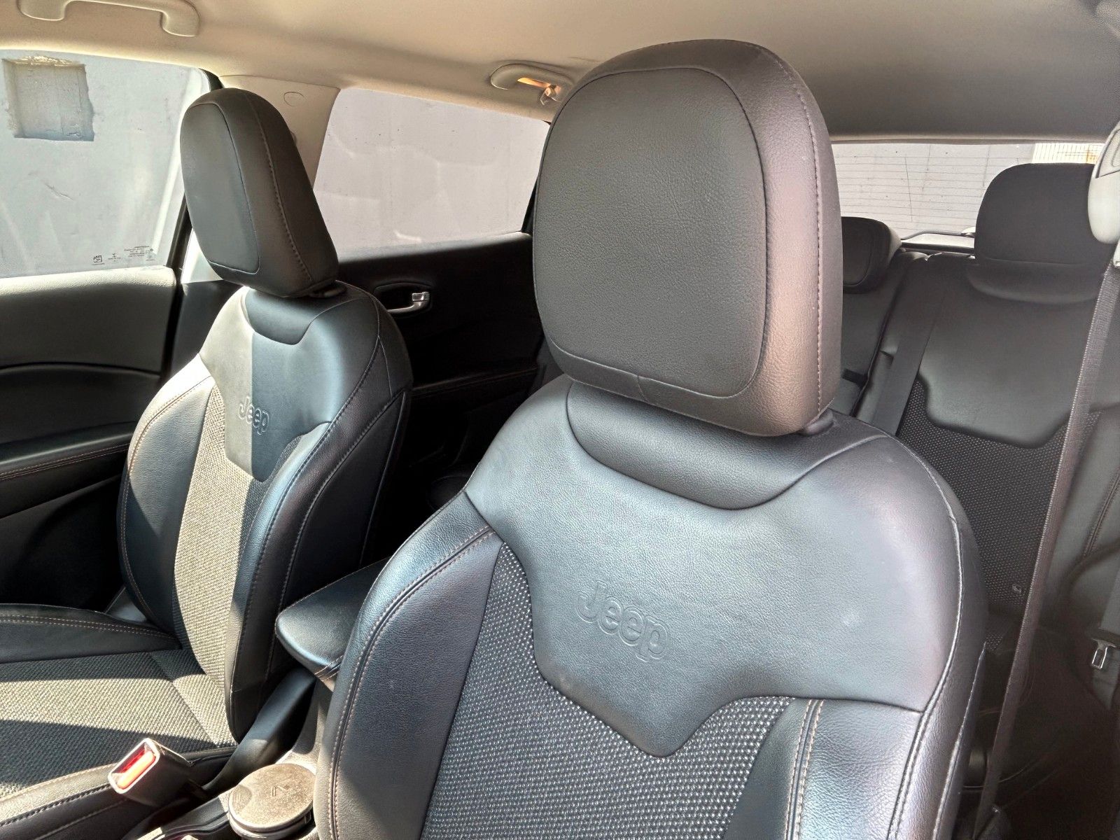 Fahrzeugabbildung Jeep Compass 1.4 Limited 4x4 Automatic Kamera beats