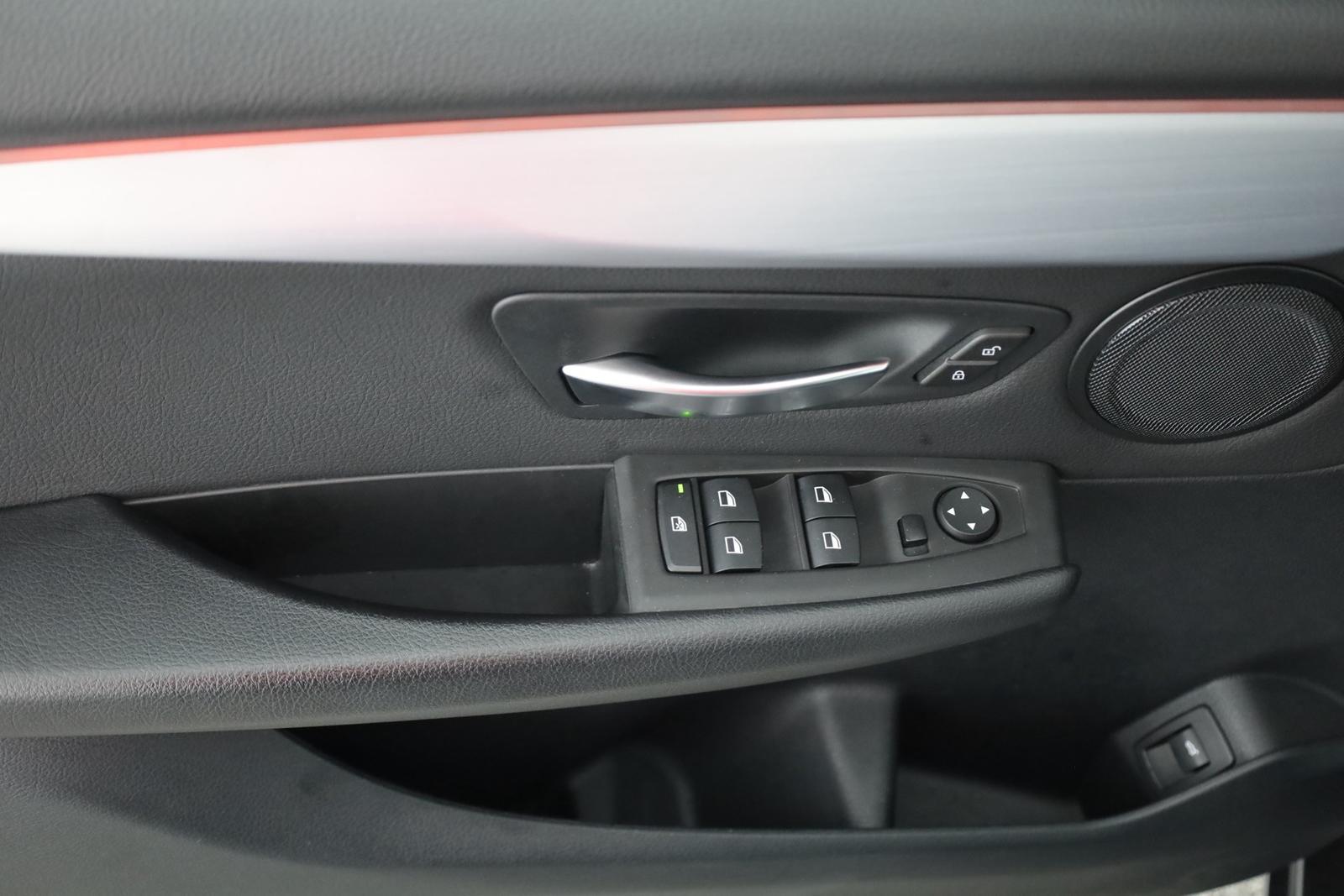 BMW 218 iA Gran Tourer M Sport LED Navi Teilleder PDC, миниатюра 22