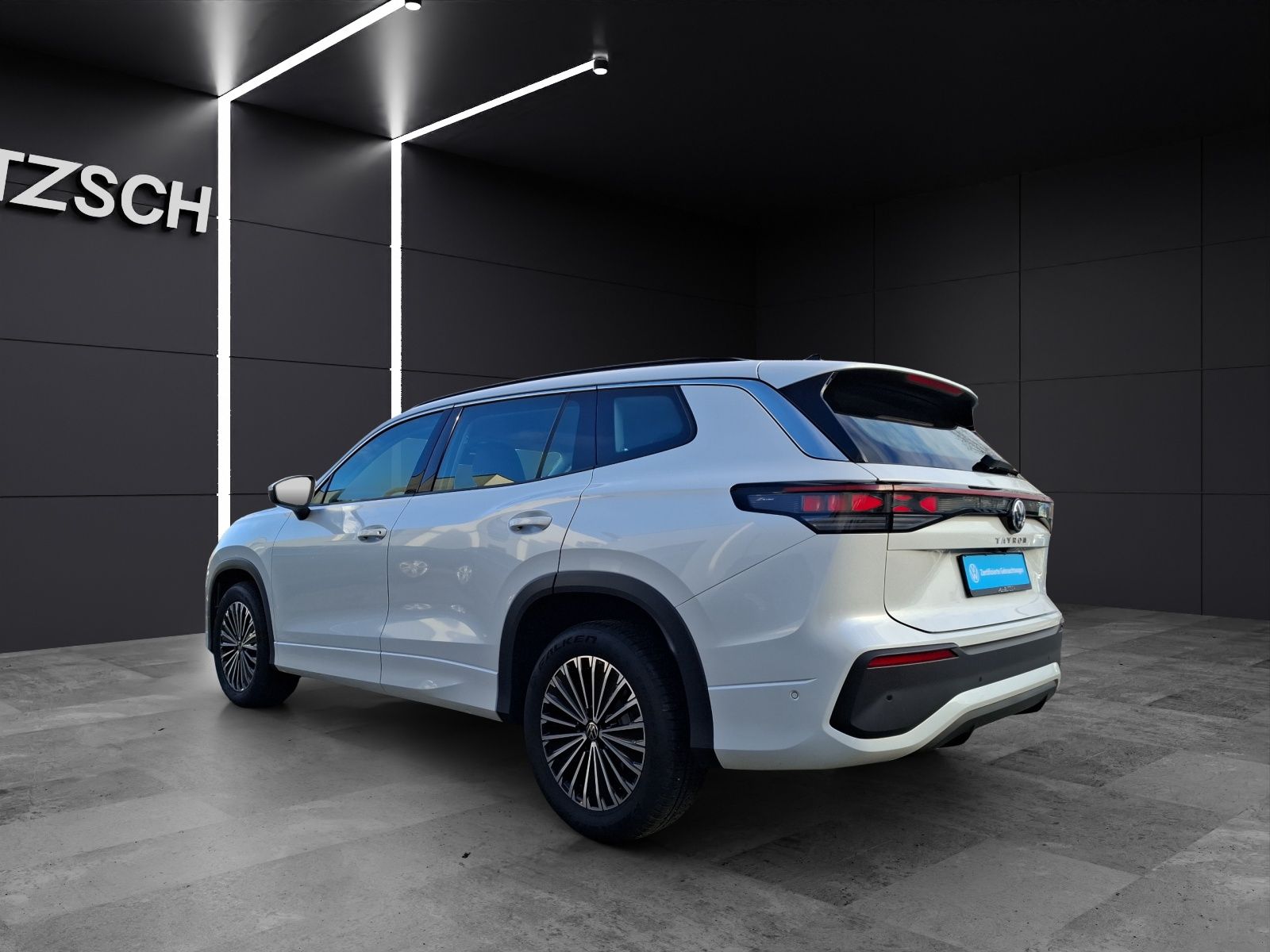 Fahrzeugabbildung Volkswagen Tayron TDI Life DSG 4M LED AHK Navi AID ACC RFK