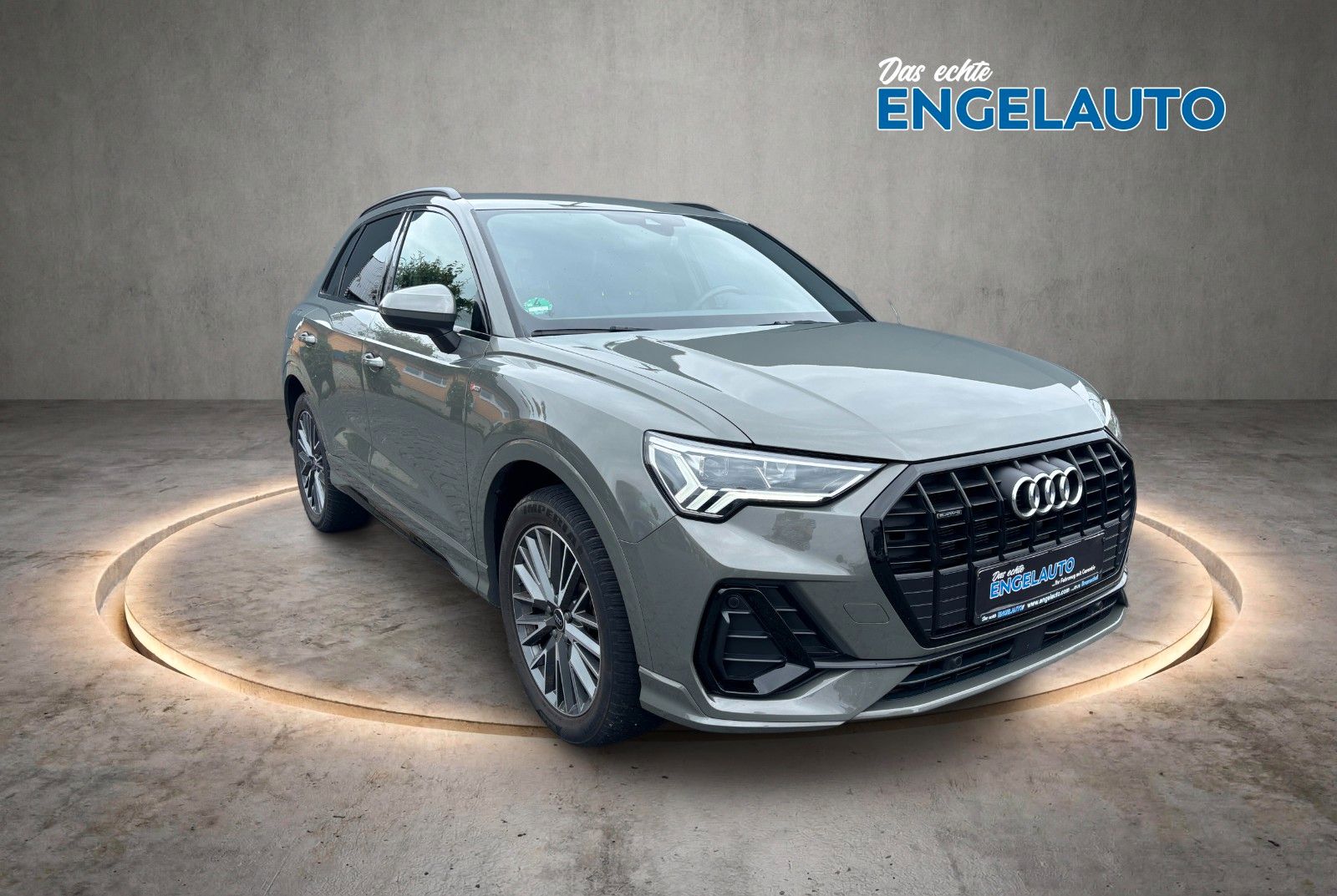 Audi Q3 40 TFSI quattro S line AHK foto 1