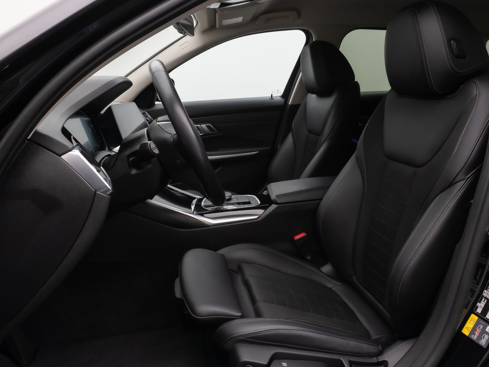Fahrzeugabbildung BMW 330e xD Sport Line Kamera Laser HUD DAB HiFi AHK