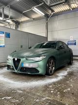 Alfa Romeo Giulia 2.0 Super - Alfa Romeo Spider mit Benzin-Antrieb: 2.0