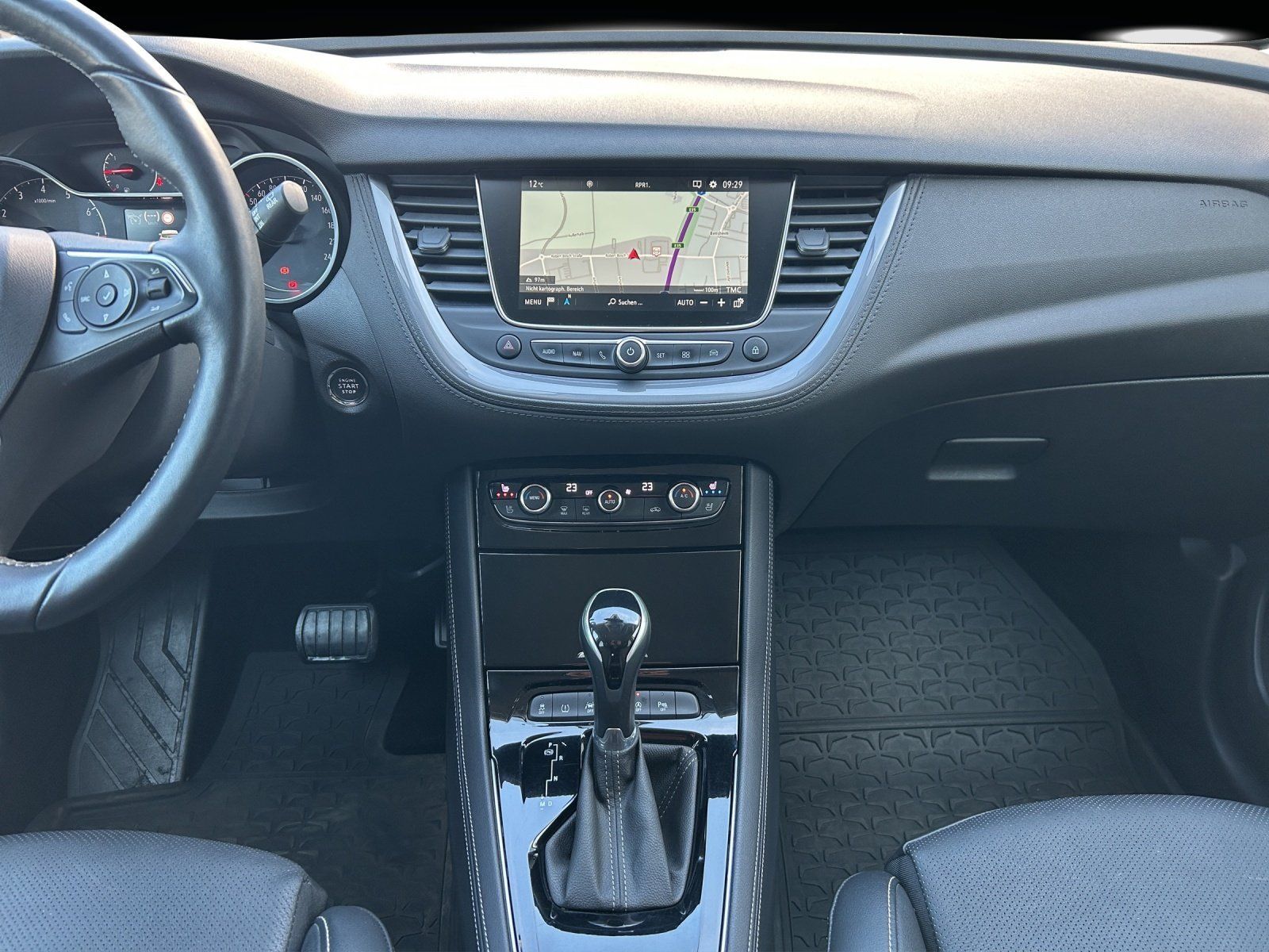 Fahrzeugabbildung Opel Grandland X 2.0 CDTI Aut./Bi-LED/ACC/360°/AHK/