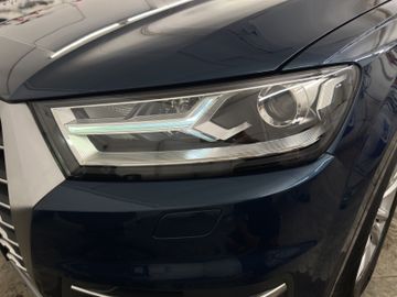 Audi Q7 - 9