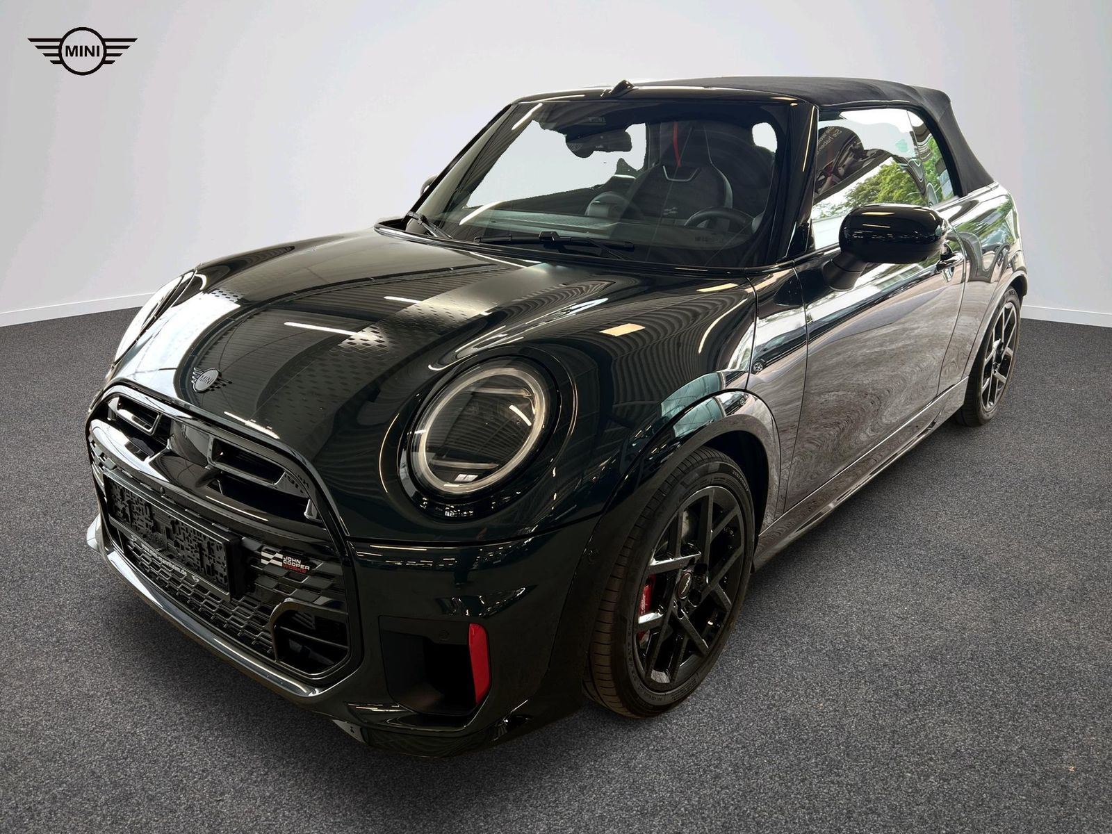 MINI John Cooper Works Cabrio - Bild 1
