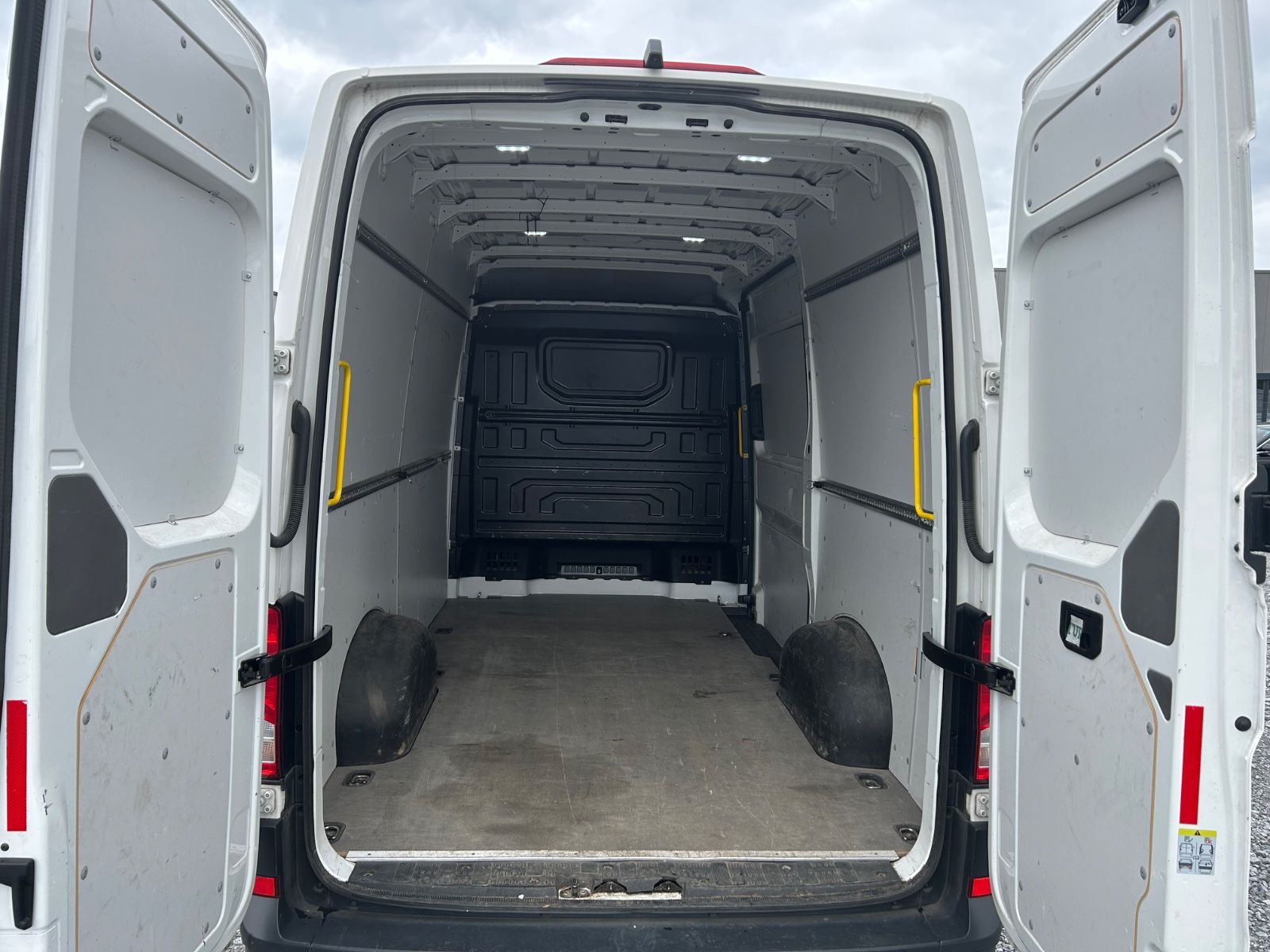 Fahrzeugabbildung MAN TGE 3.140   2,0 TDI Kamera L2H2   AHK 3 t