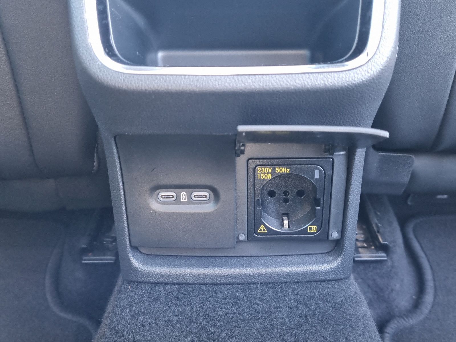 Fahrzeugabbildung SKODA Octavia Combi Style 2,0 TDI DSG Navi Pano AHK