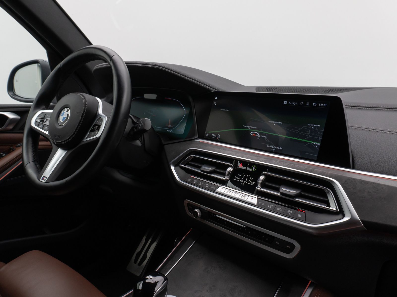 Fahrzeugabbildung BMW X5 xD30d M Sport Laser DAB HiFi AHK DiplayKey