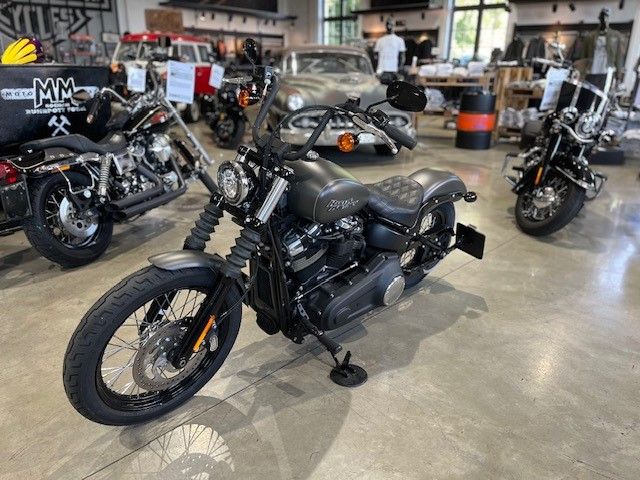 Fahrzeugabbildung Harley-Davidson Street Bob mit Jekill Finanzierung ab 4,99%