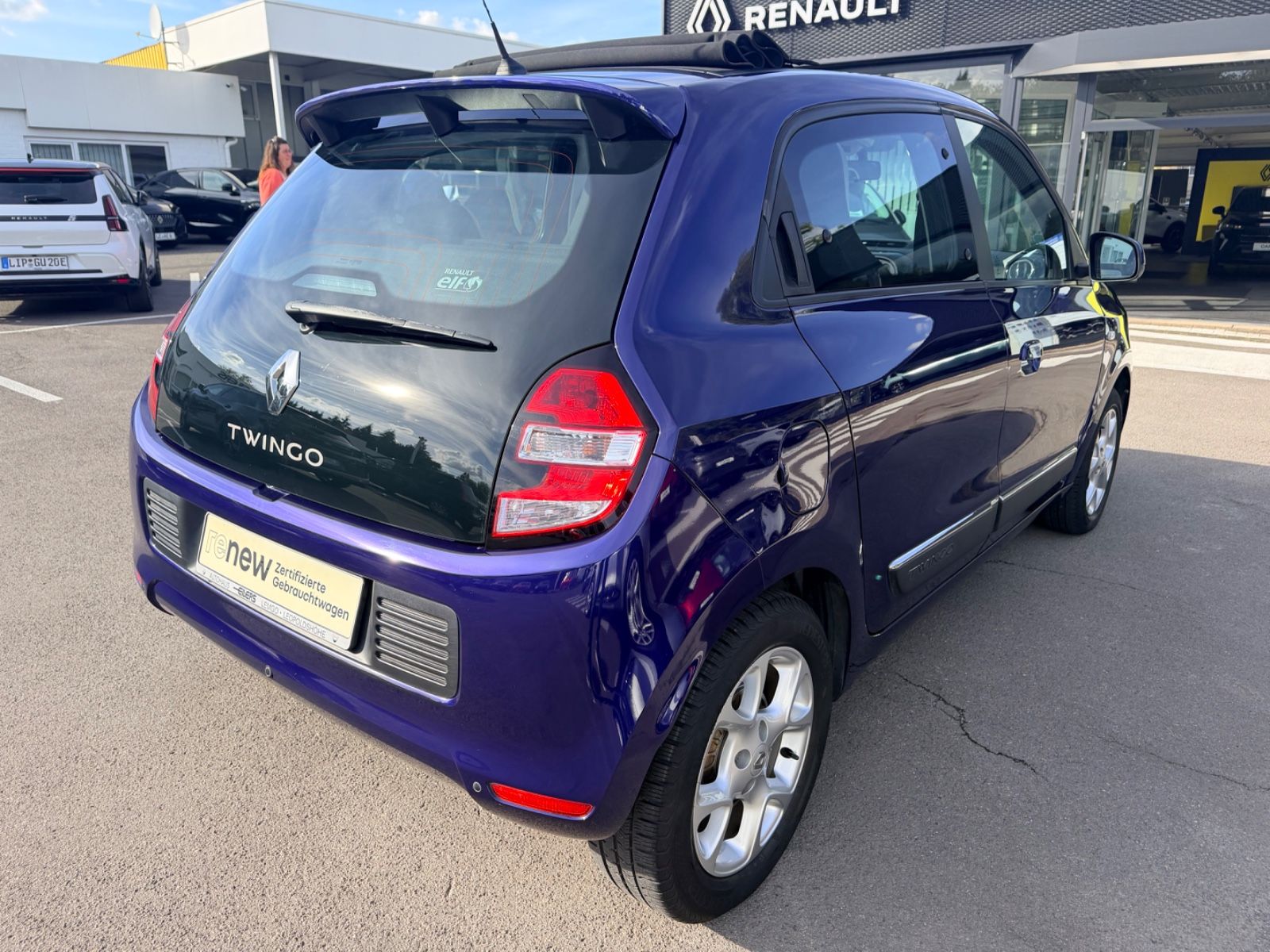 Fahrzeugabbildung Renault Twingo Intens "AUTOMATIK / FALTDACH / 1.HAND"