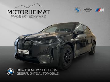 BMW Leasingangebot: BMW iX xDrive45 Service Inclusive 599€ netto/mtl.