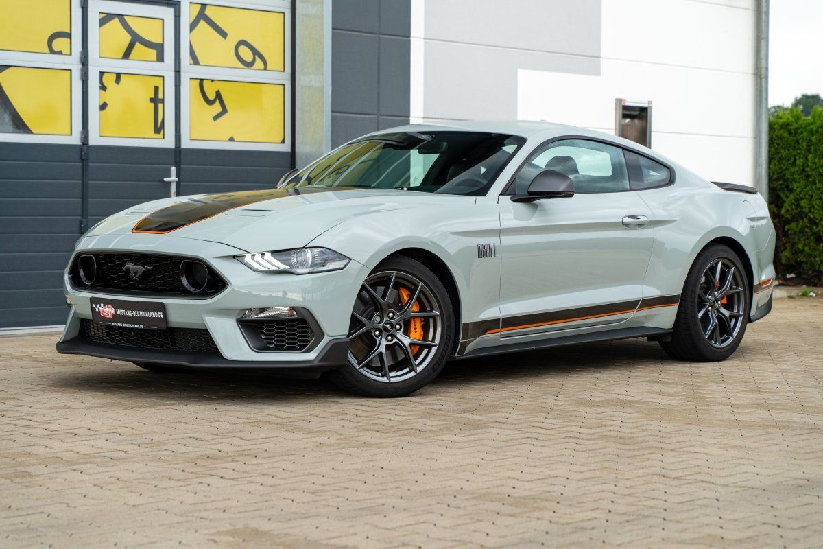 Ford Mustang (Mach1 5.0 V8 Styling-Paket/1.Hand)