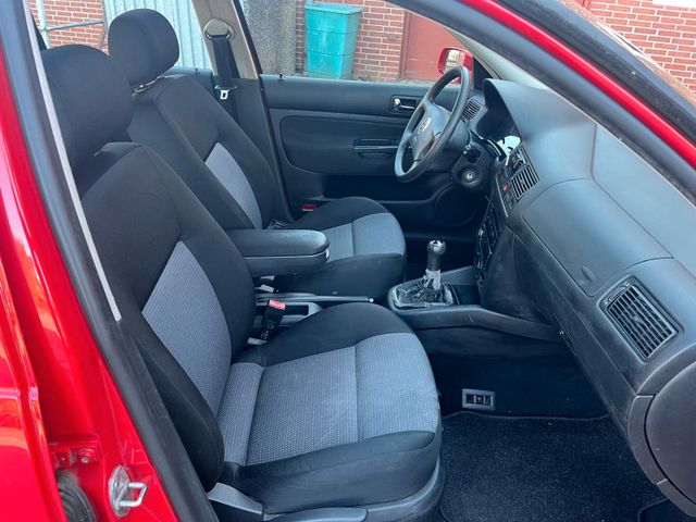 VW Golf 1.6*KLIMA*TÜV/AU NEU* Bild 10