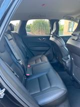 Volvo XC60 D4 Momentum Pro  - gebrauchte Volvo XC60 aus dem Jahr 2020