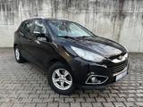 Hyundai ix35 2.0 120kW 2WD*1Hand*Navi*Leder*AHK*Cam*Pano - Hyundai ix35 in Stuttgart