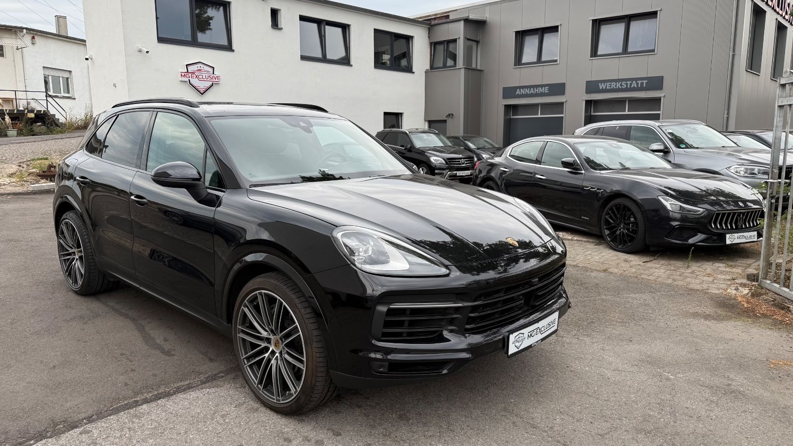 Fahrzeugabbildung Porsche Cayenne S Panorama Sitzkühlung 360°Kamera ACC
