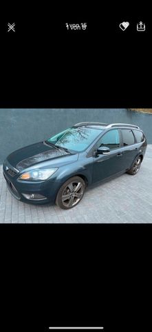 Ford Focus Titanium Kombi 2.0 TDCI Automat...