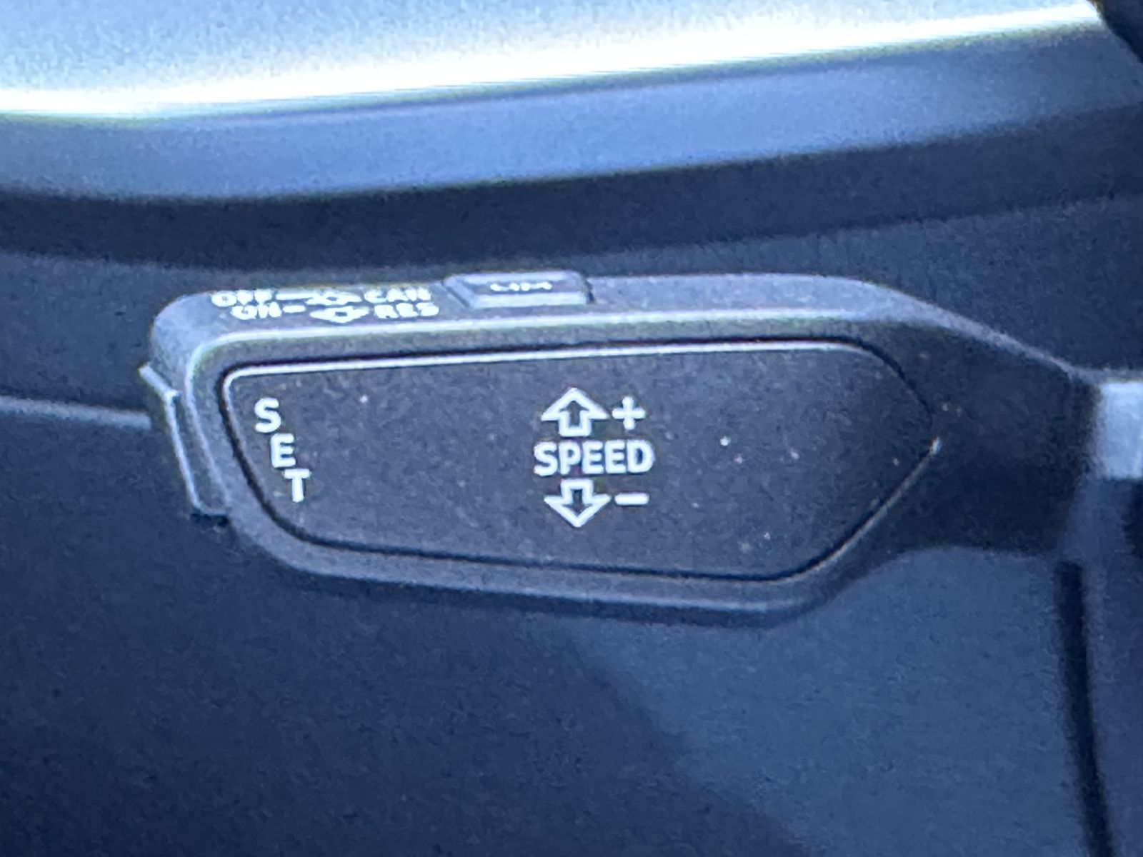 Fahrzeugabbildung Audi A3 SpB 35 TDI NAV+LED+KLIMAAUT+SHZ+VKZ+VCOCKPIT