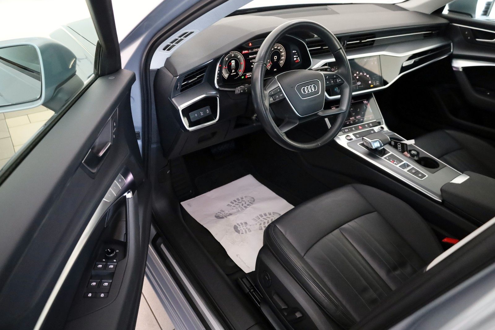 Fahrzeugabbildung Audi A6 Avant 40 TDI quattro Leder,Navi,LED,Kamer,AHK