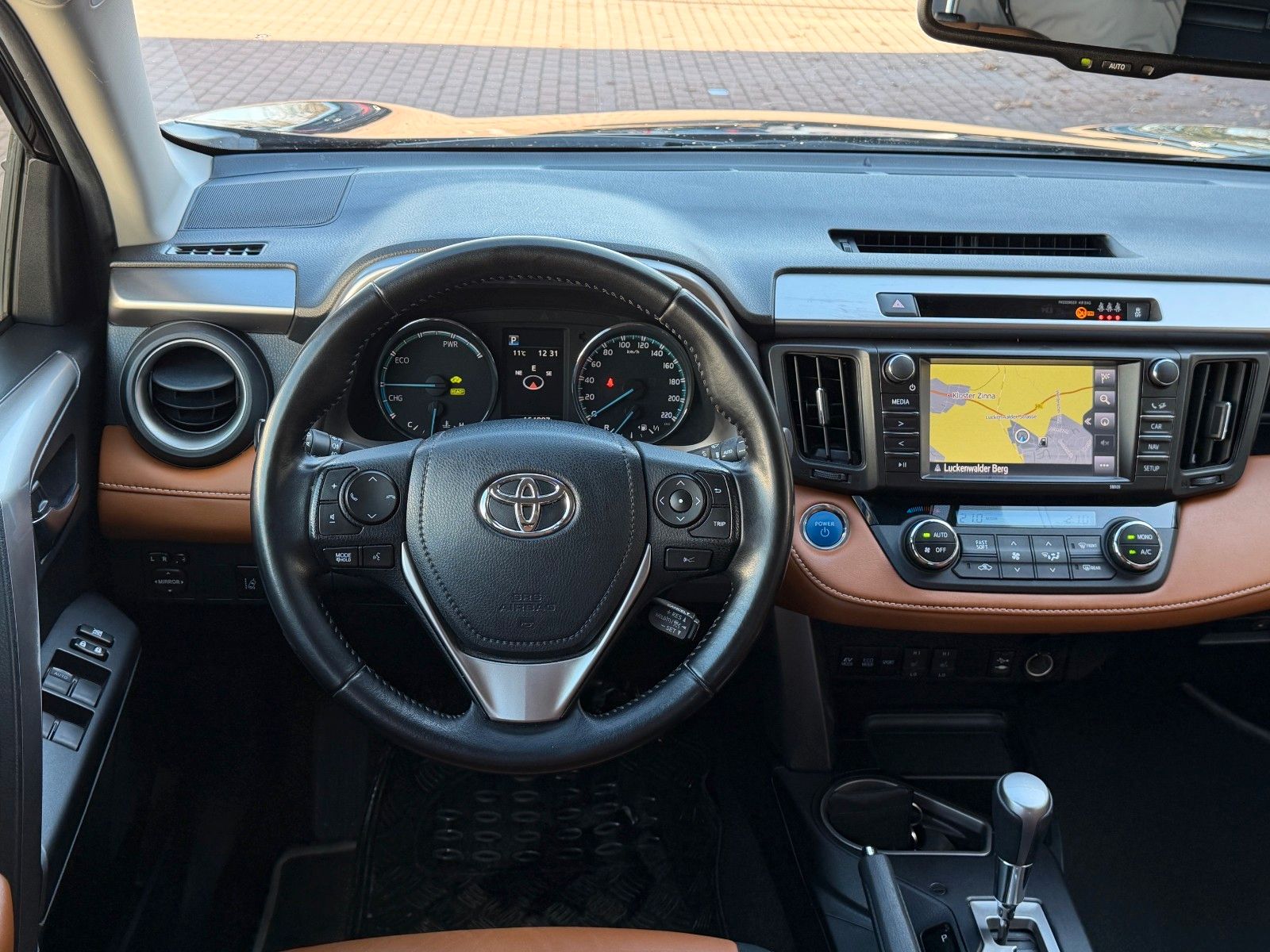 Fahrzeugabbildung Toyota RAV 4 2.5 Hybrid Executive 4x4 *Nav*AHK*LED*RFK*