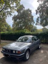 BMW E34 Garage | Baujahr 1993 | Top Zustan... - BMW 518 mit Benzin-Antrieb: Limousine