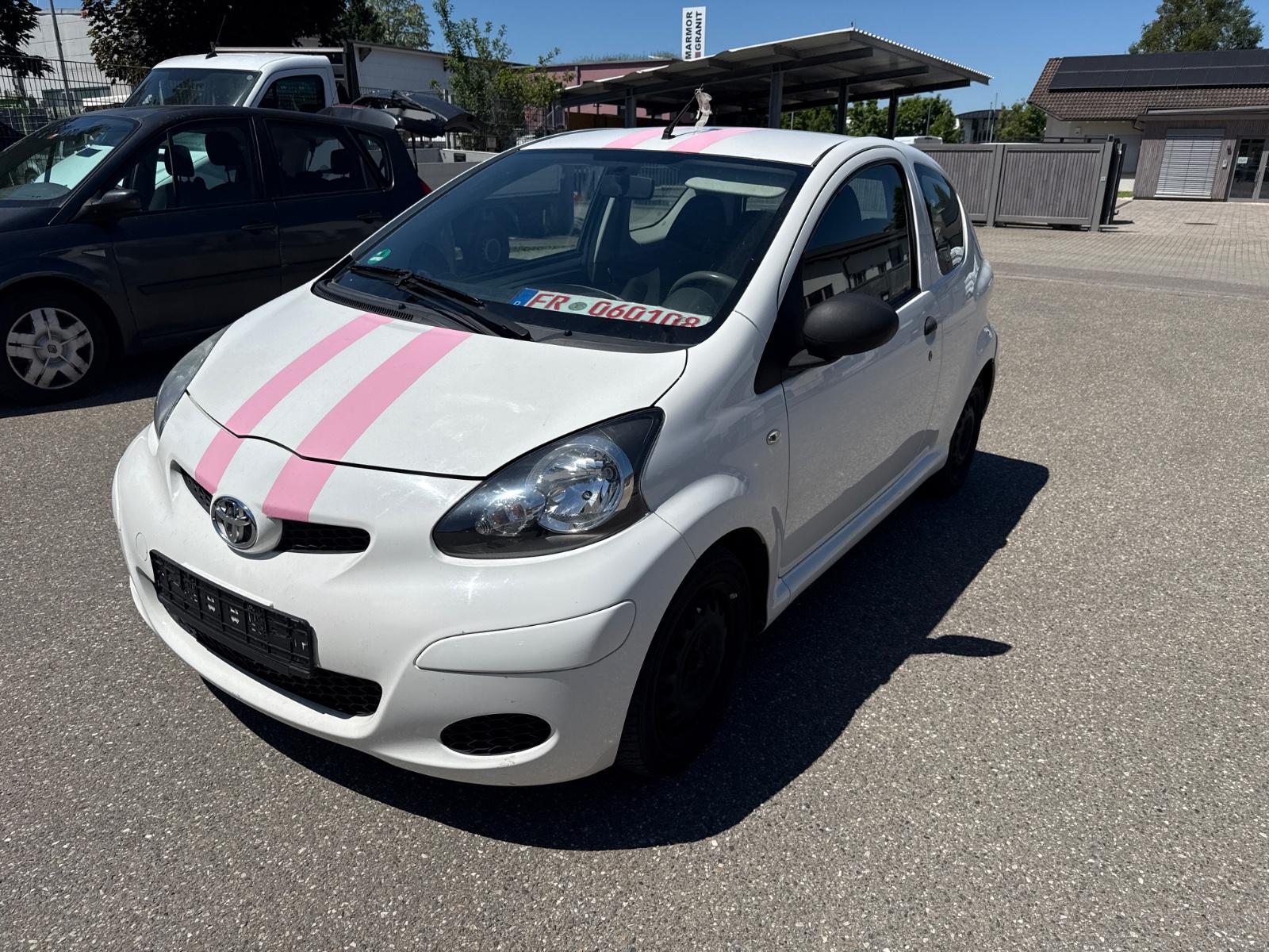 Toyota Aygo 1.0 TÜV 12.2026 / auf Wunsch neu