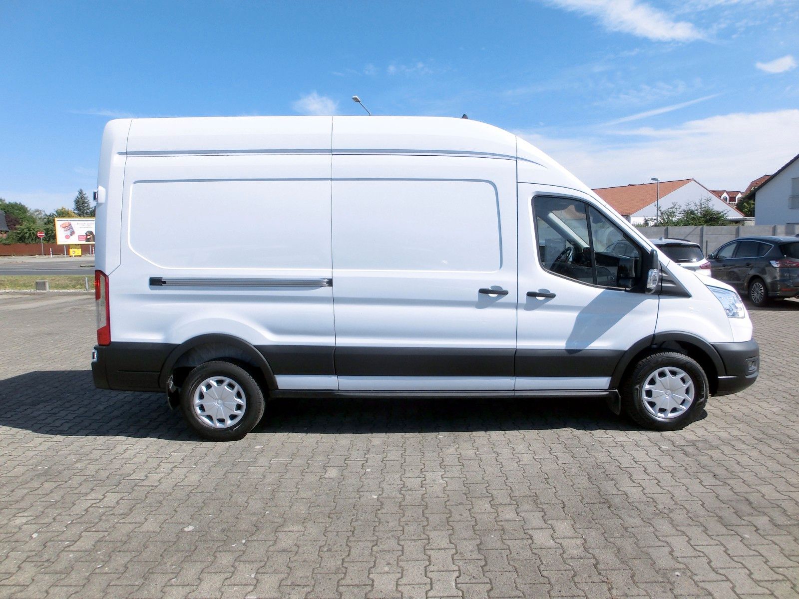 Fahrzeugabbildung Ford Transit Kasten 350 L3H3 Trend