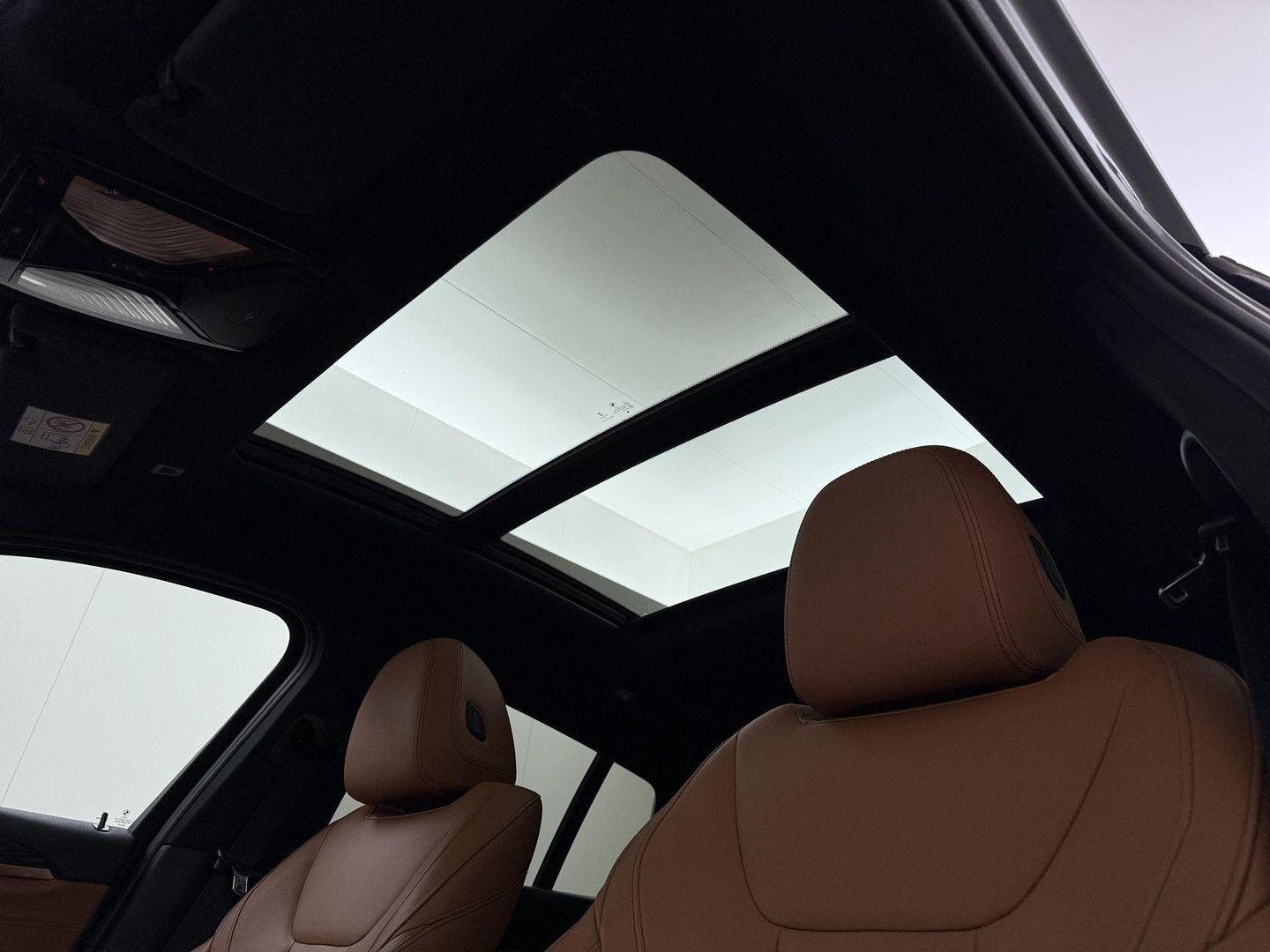 BMW X4 xDrive20i M Pakket panorama dach NL Auto, миниатюра 16