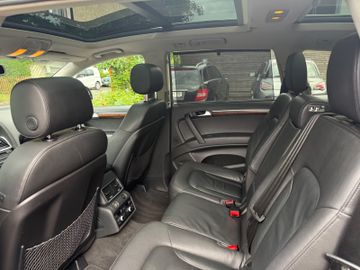 Audi Q7 - 11