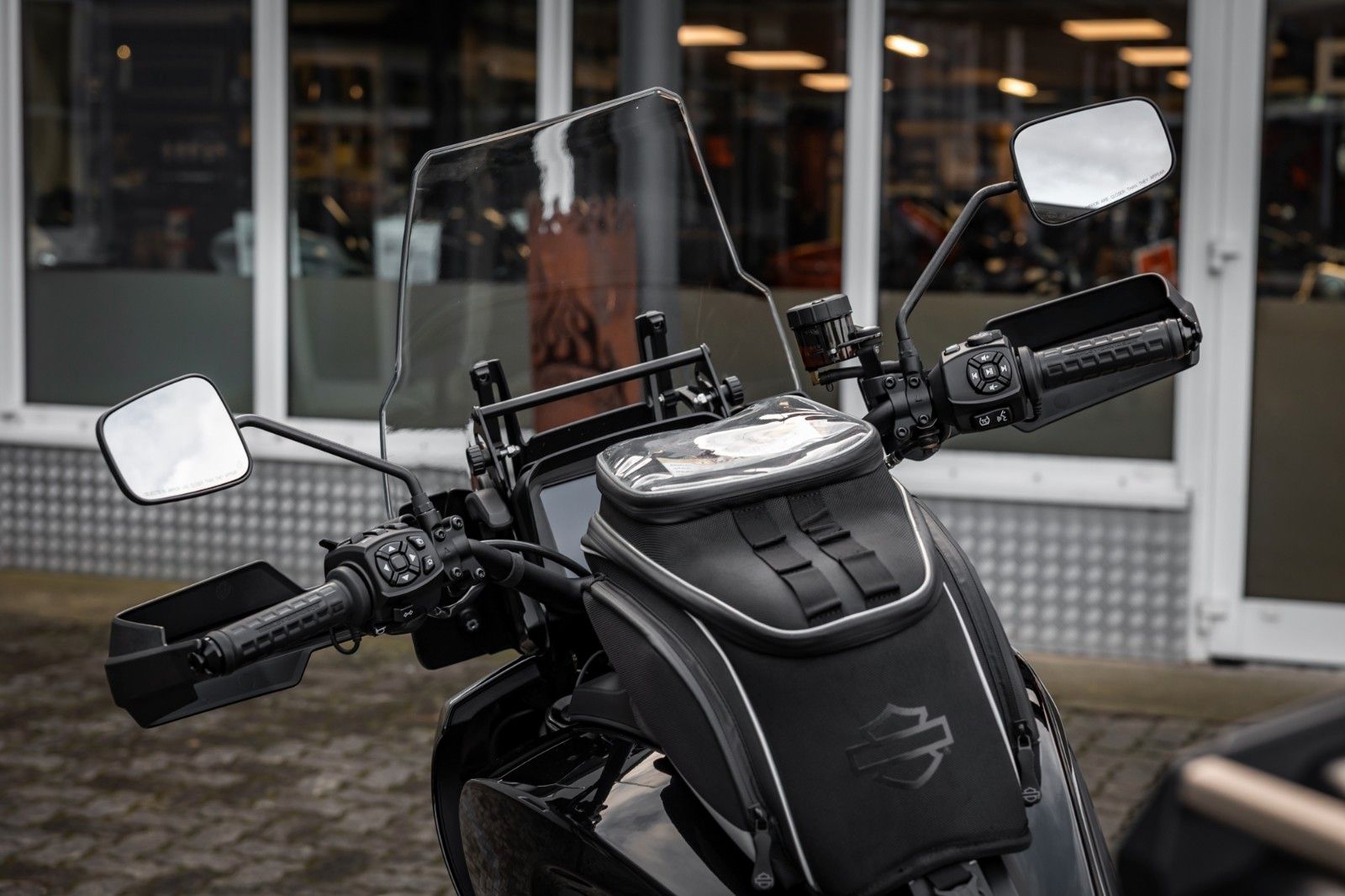 Fahrzeugabbildung Harley-Davidson RA1250S Pan America Special - TOURING PAKET