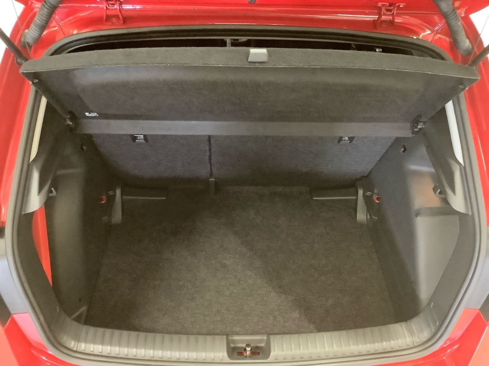 FABIA ACTIVE 48 KW 5-GANG KLIMA SH PDC HVSITZE