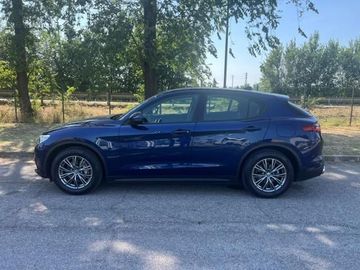 Alfa-Romeo Stelvio - 3