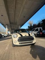 MINI Mini Cooper f56 Top Zustand - MINI Cooper in Freiburg