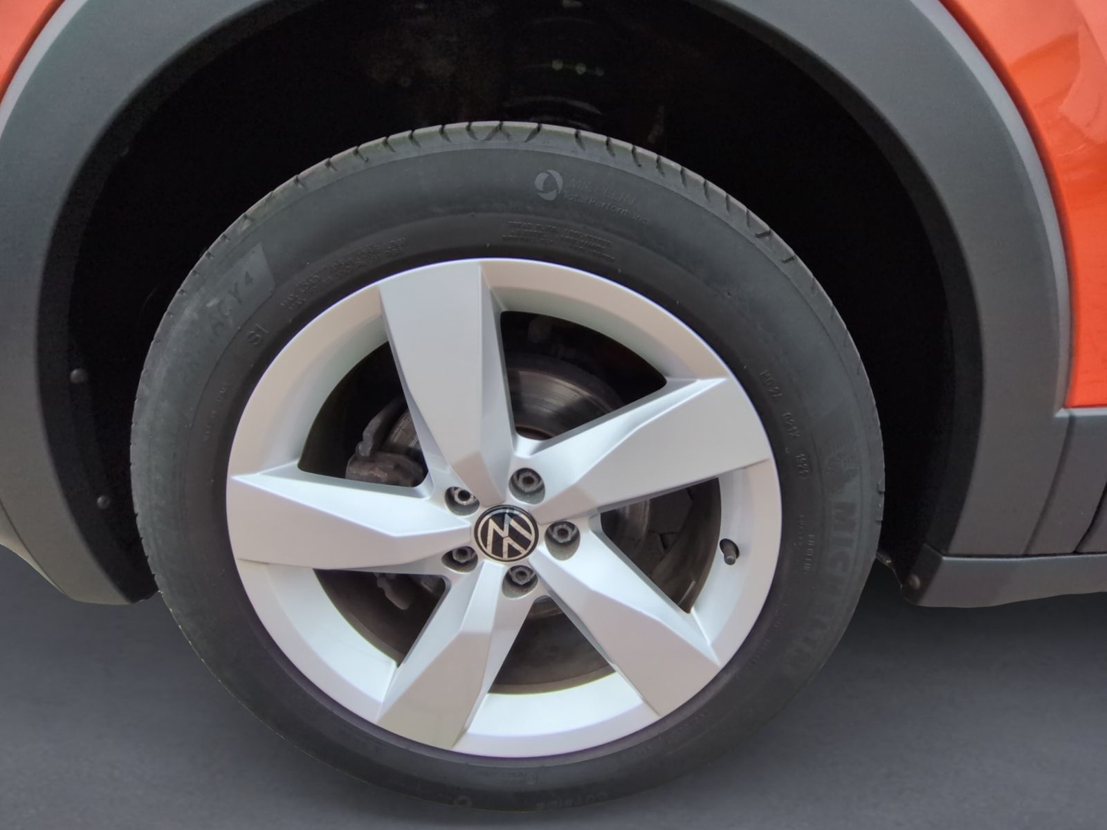 T-Cross 1.0 TSI Style NAVI+LED+ACC+SHZ+