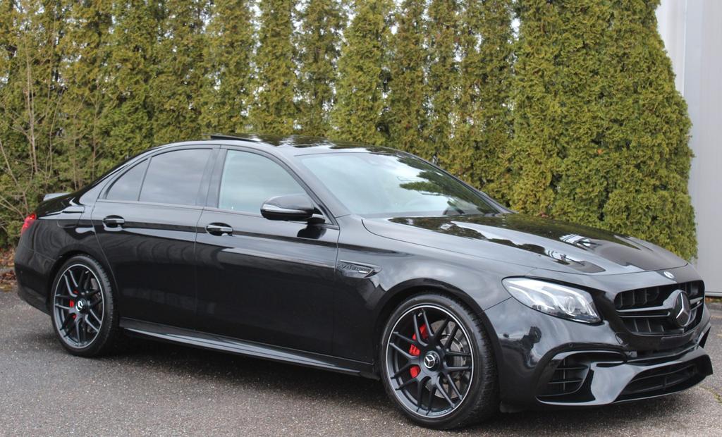 Mercedes-Benz E 63 AMG