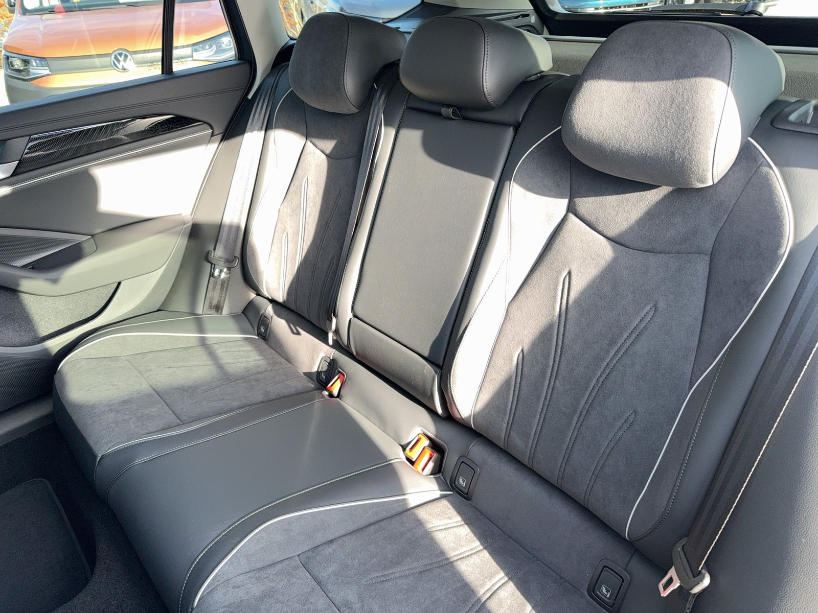 Volkswagen Passat - Bild 15