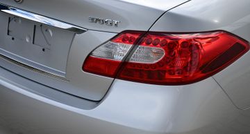 Nissan Fuga 3,7 GT Type S – Bild 10