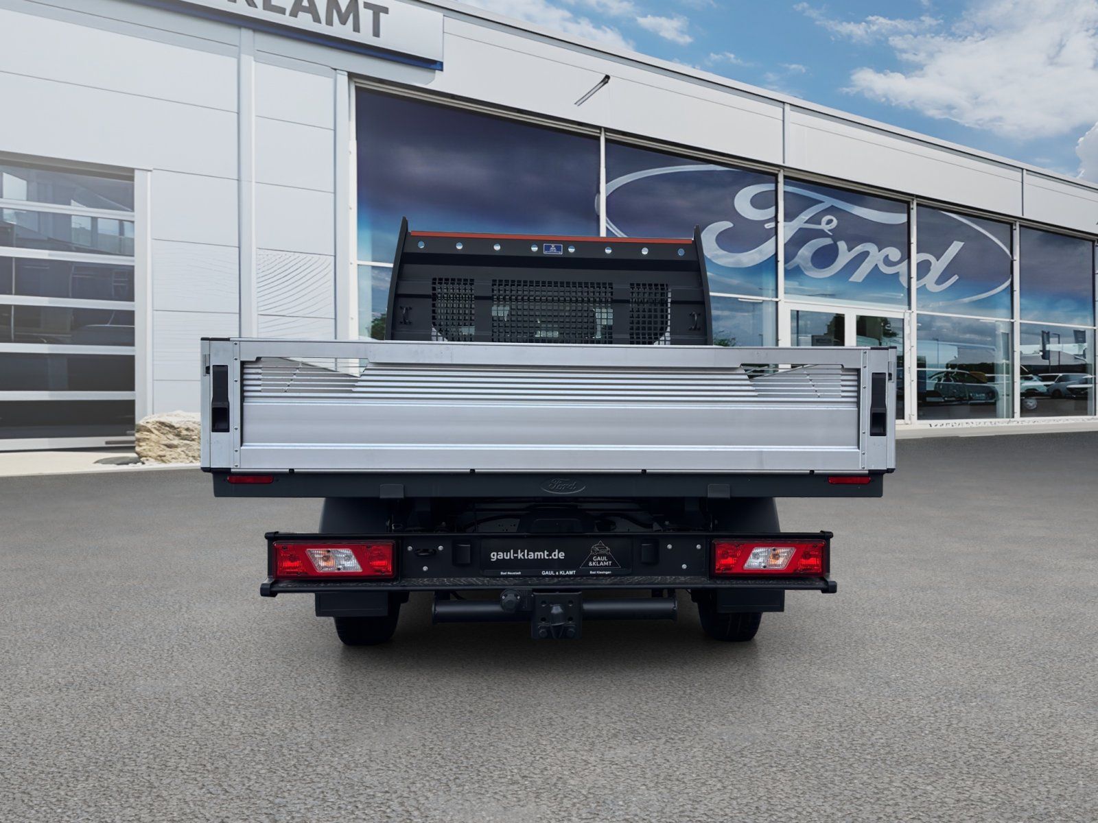 Fahrzeugabbildung Ford Transit 350 L5 Doppelkabine Trend