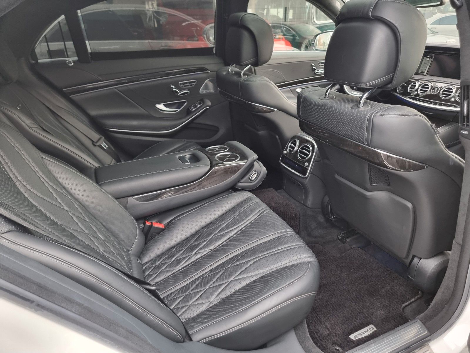 Fahrzeugabbildung Mercedes-Benz S 63 L AMG Designo/Originale km/1A Zustand