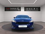 Ford Focus 1.0 EcoBoost Start-Stopp-System ST-Line - mit Benzin-Antrieb: Limousine, mit Klimaautomatik
