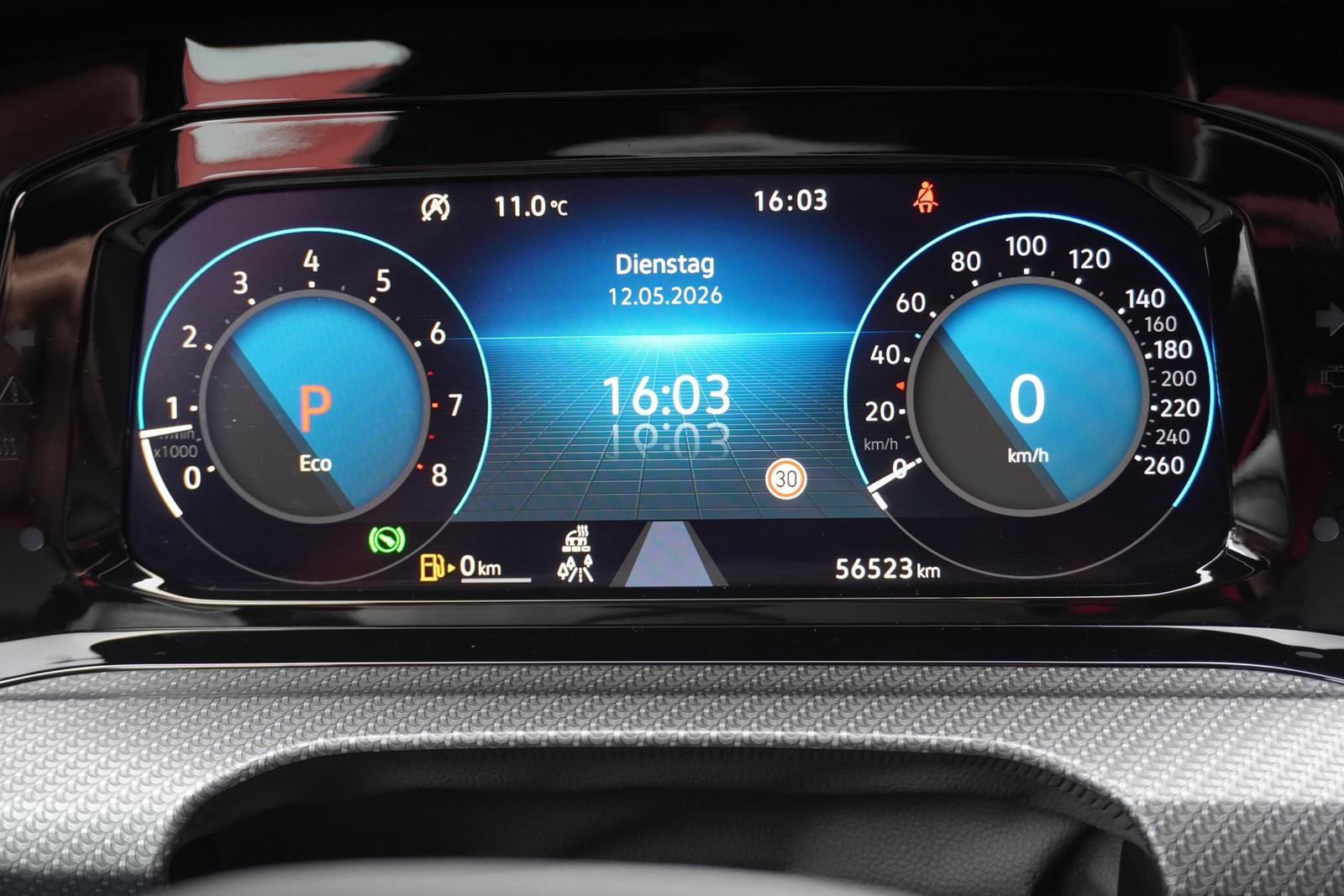 Volkswagen Golf VIII Variant R-Line eTSI DSG Panorama, миниатюра 22