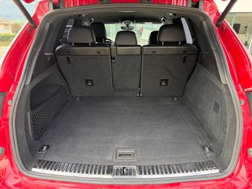 Porsche Cayenne - 8